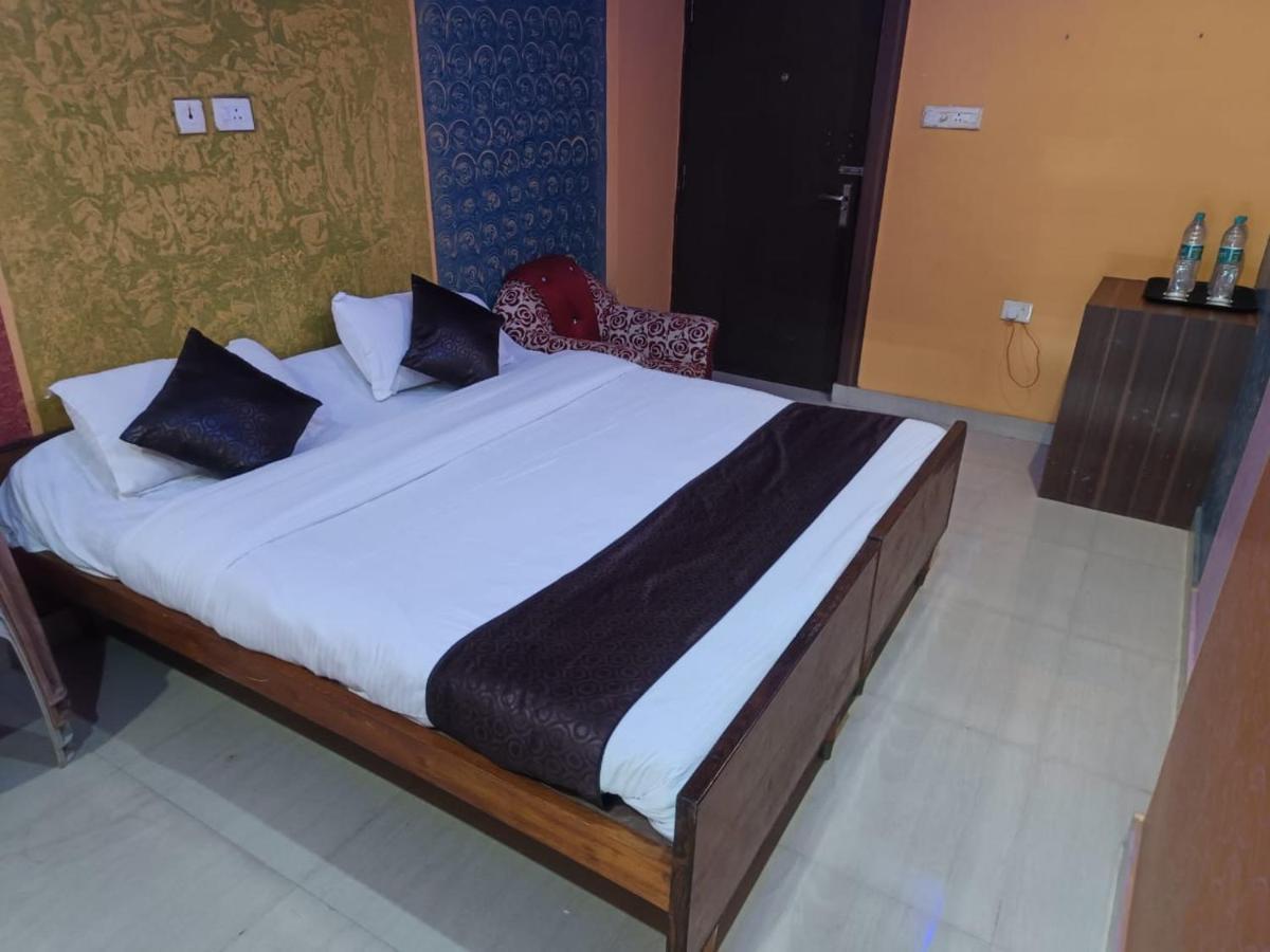 Green Heaven Shree Hotel Puri Exterior photo